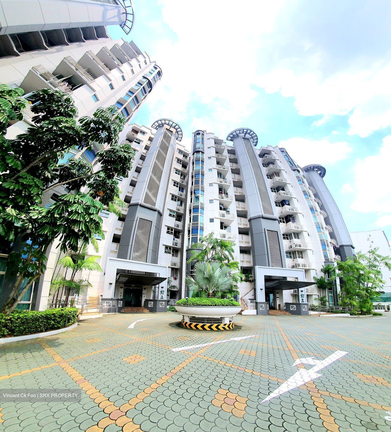 Hillington Green (D23), Condominium #572693991